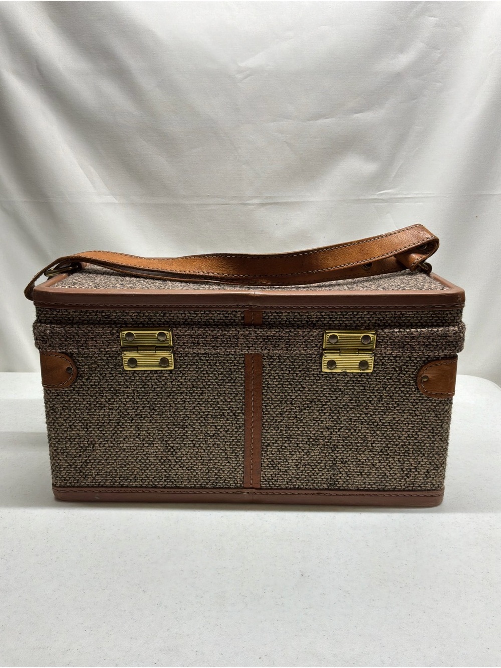 Vintage Hartmann Tweed Travel Train Case with Leather Trim 2 Zip Pouches Inside - Picture 4 of 16